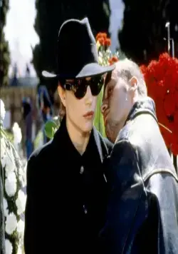 Живая плоть (1997) через торрент скачать Живая плоть (1997) фильм через торрент скачать