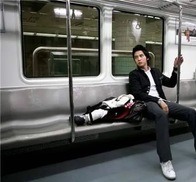 Малыш и я (2008) в хорошем качестве через торрент Малыш и я (2008) фильм в хорошем качестве через торрент