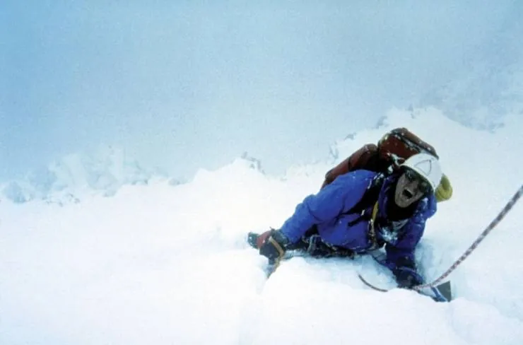 Касаясь пустоты (2003) в хорошем качестве через торрент Касаясь пустоты (2003) фильм в хорошем качестве через торрент