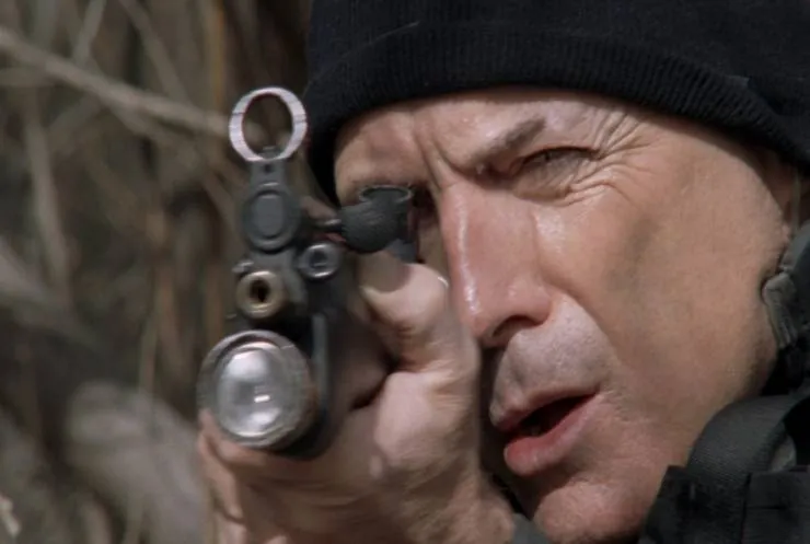 Тени в раю (2010) через торрент скачать Тени в раю (2010) фильм через торрент скачать