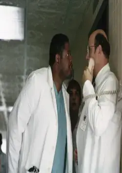 Статья 99 (1992) через торрент бесплатно Статья 99 (1992) фильм через торрент бесплатно