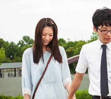 Любовь слепа (2013) через торрент бесплатно Любовь слепа (2013) фильм через торрент бесплатно