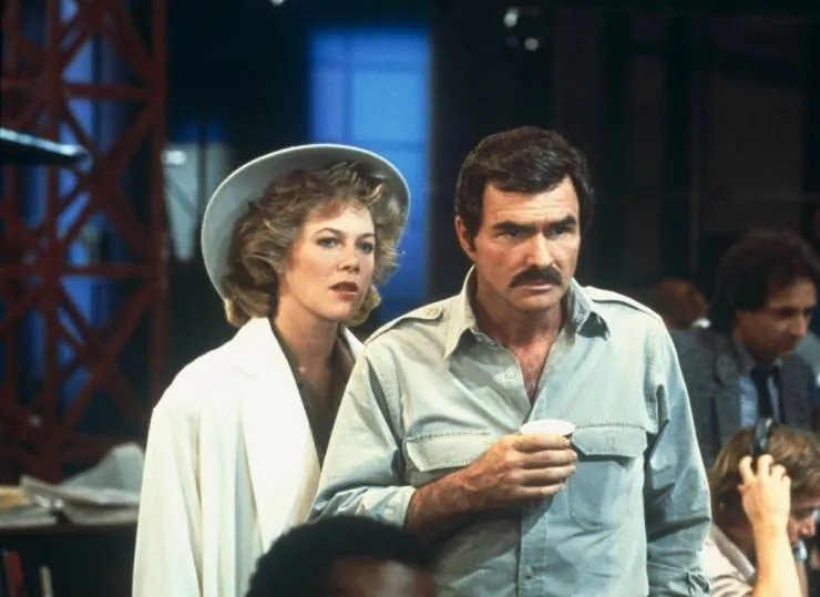 Переключая каналы (1988) через торрент скачать Переключая каналы (1988) фильм через торрент скачать