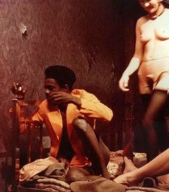 Змеиное яйцо (1977) через торрент бесплатно Змеиное яйцо (1977) фильм через торрент бесплатно