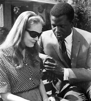 Клочок синевы (1965) в хорошем качестве через торрент Клочок синевы (1965) фильм в хорошем качестве через торрент