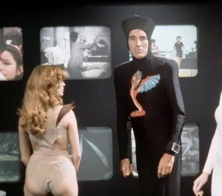 Вторжение звездных кораблей (1977) в хорошем качестве через торрент Вторжение звездных кораблей (1977) фильм в хорошем качестве через торрент