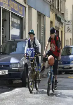 Удивительная жизнь учителей (2013) через торрент скачать Удивительная жизнь учителей (2013) фильм через торрент скачать