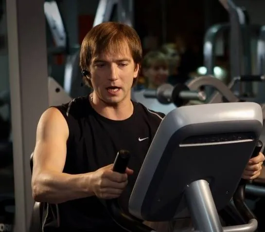 Карусель (2010) через торрент скачать Карусель (2010) фильм через торрент скачать