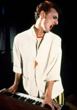 Пепи, Люси, Бом и остальные девушки (1980) в хорошем качестве через торрент Пепи, Люси, Бом и остальные девушки (1980) фильм в хорошем качестве через торрент