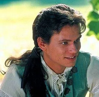 Триумф любви (2001) через торрент скачать Триумф любви (2001) фильм через торрент скачать