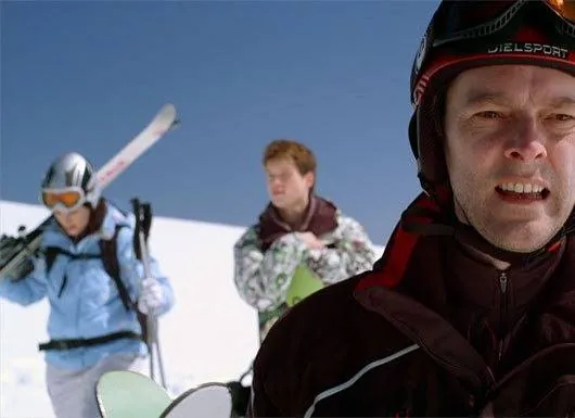 Смертельный спуск (2013) через торрент скачать Смертельный спуск (2013) фильм через торрент скачать