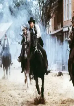 Скачущие издалека (1980) через торрент скачать Скачущие издалека (1980) фильм через торрент скачать