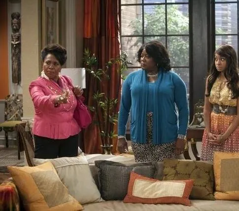 Большая Джорджия (2011) через торрент скачать Большая Джорджия (2011) сериал через торрент скачать