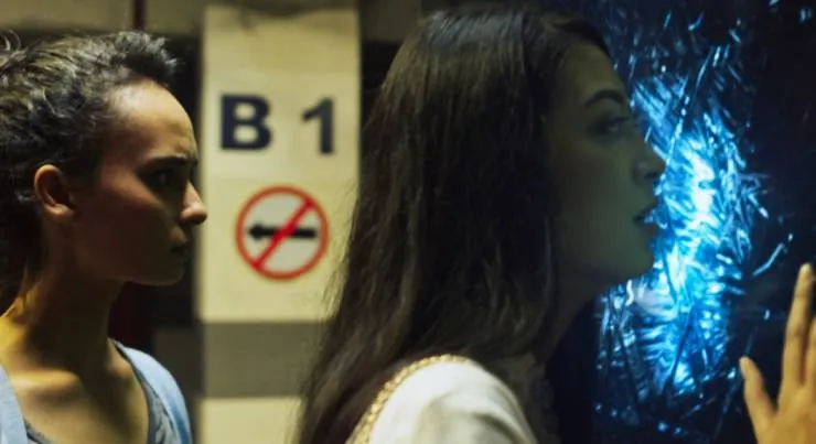 Порталы (2019) через торрент бесплатно Порталы (2019) фильм через торрент бесплатно