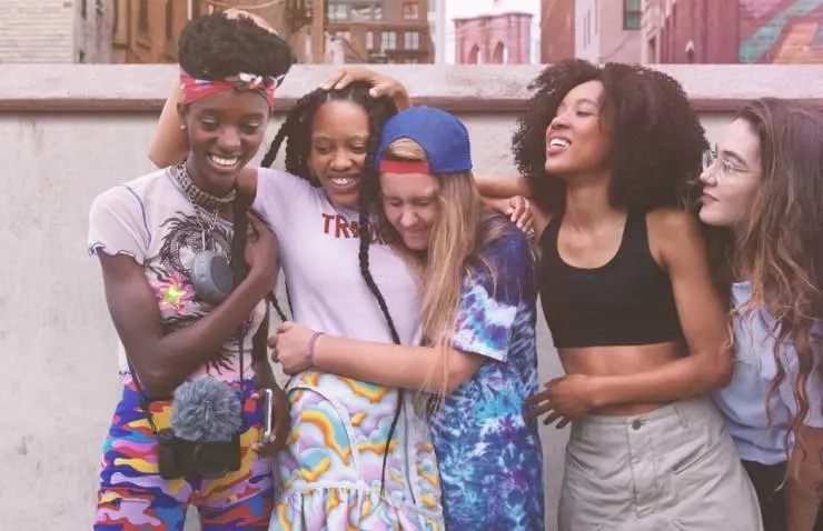 Бетти (2020) через торрент скачать Бетти (2020) сериал через торрент скачать