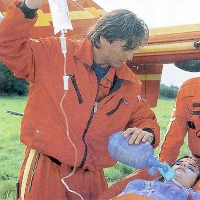 Альпийский патруль (1998) через торрент скачать Альпийский патруль (1998) сериал через торрент скачать