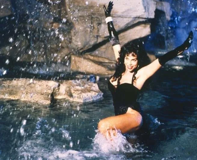 Экран-убийца (1996) через торрент скачать Экран-убийца (1996) фильм через торрент скачать