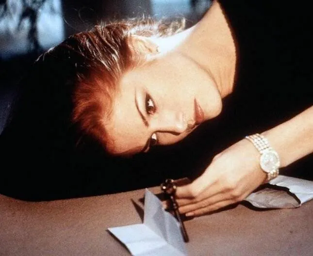 Любовь в Париже (1997) через торрент бесплатно Любовь в Париже (1997) фильм через торрент бесплатно