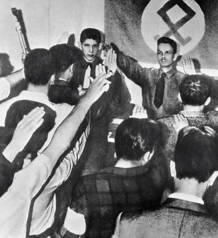 Обыкновенный фашизм (1965) через торрент скачать Обыкновенный фашизм (1965) фильм через торрент скачать