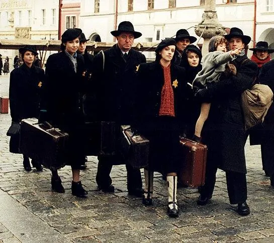 Все мои близкие (1999) через торрент бесплатно Все мои близкие (1999) фильм через торрент бесплатно