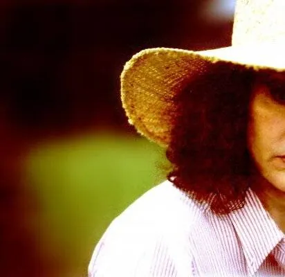 Красная грязь (2000) через торрент бесплатно Красная грязь (2000) фильм через торрент бесплатно