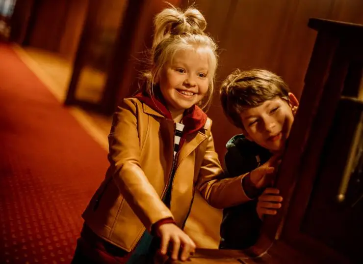 Девочка Нина и похитители пианино (2022) через торрент скачать Девочка Нина и похитители пианино (2022) фильм через торрент скачать