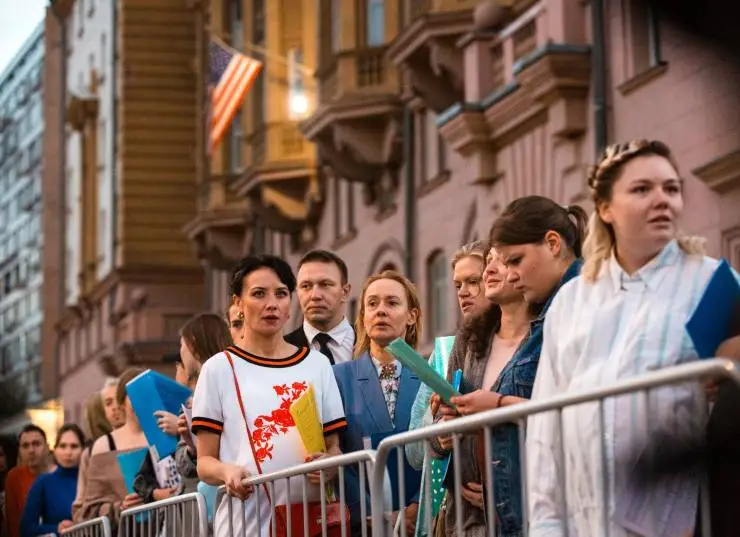 Бэби-тур (2023) в хорошем качестве через торрент Бэби-тур (2023) сериал в хорошем качестве через торрент