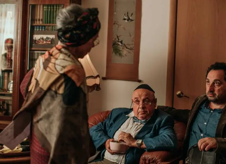 Бедные Абрамовичи (2022) через торрент бесплатно Бедные Абрамовичи (2022) сериал через торрент бесплатно