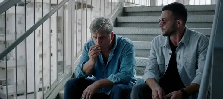 Предатель (2022) через торрент бесплатно Предатель (2022) сериал через торрент бесплатно