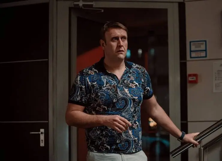 Сестры (2021) через торрент скачать Сестры (2021) сериал через торрент скачать