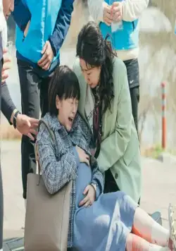 Суровый стажёр (2023) через торрент скачать Суровый стажёр (2023) сериал через торрент скачать