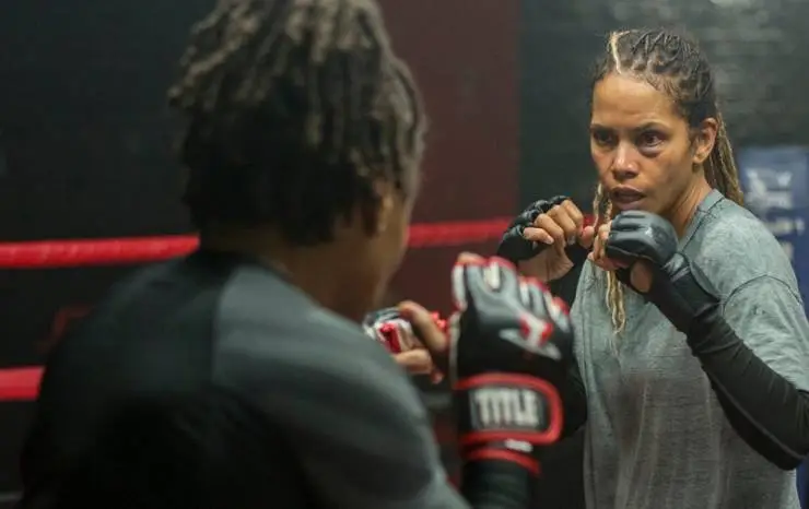 Удары (2020) через торрент скачать Удары (2020) фильм через торрент скачать