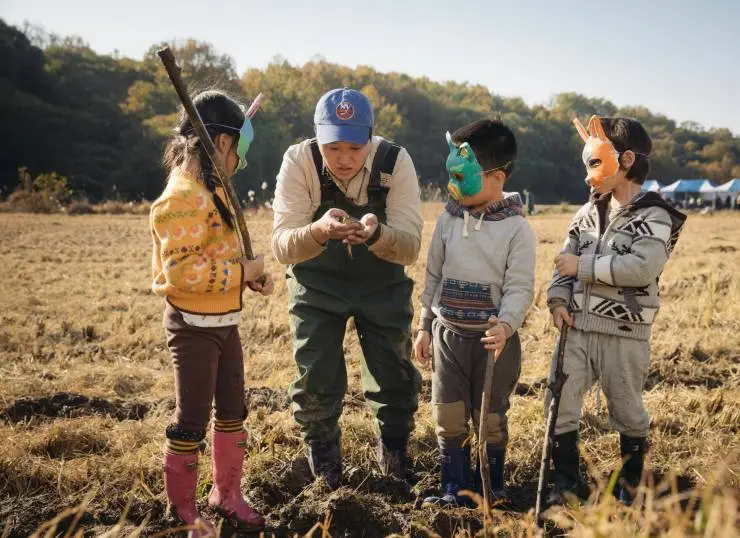 Игра в камешки (2020) через торрент скачать Игра в камешки (2020) фильм через торрент скачать