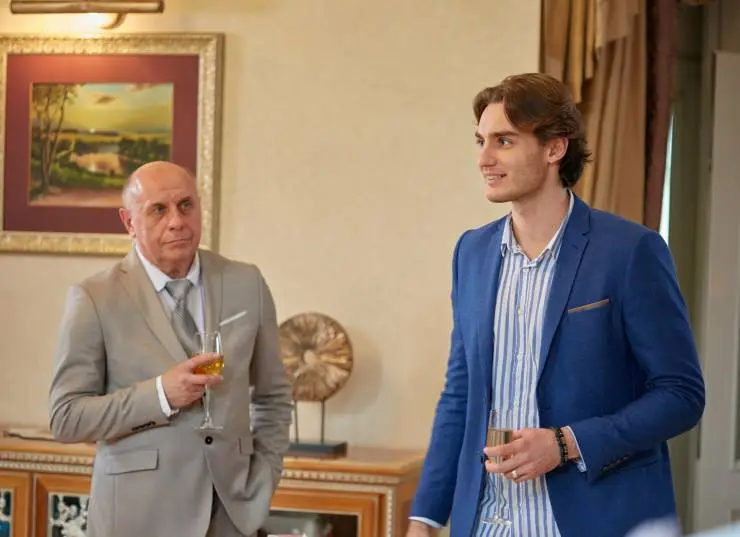 Секреты лизы (2024) через торрент бесплатно Секреты лизы (2024) сериал через торрент бесплатно