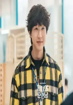 Красотка и романтик (2024) через торрент скачать Красотка и романтик (2024) сериал через торрент скачать