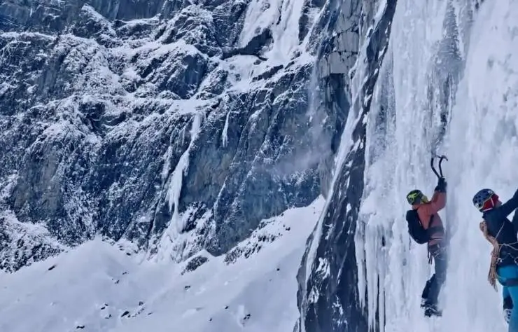 Вершина (2022) через торрент бесплатно Вершина (2022) фильм через торрент бесплатно