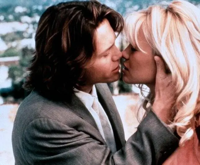 Обнаженные души (1996) через торрент бесплатно Обнаженные души (1996) фильм через торрент бесплатно