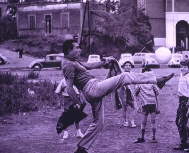 Четверг (1964) через торрент скачать Четверг (1964) фильм через торрент скачать