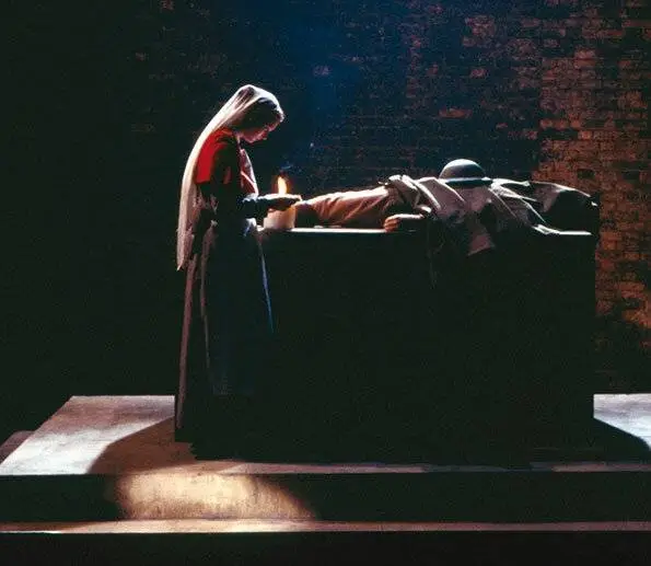 Военный реквием (1988) через торрент бесплатно Военный реквием (1988) фильм через торрент бесплатно