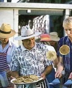 Денни — Летающий шезлонг (2003) в хорошем качестве через торрент Денни — Летающий шезлонг (2003) фильм в хорошем качестве через торрент