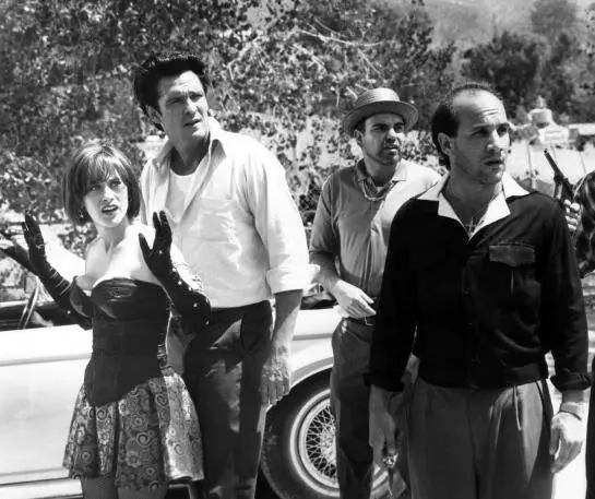 Впереди одни неприятности (1992) через торрент скачать Впереди одни неприятности (1992) фильм через торрент скачать