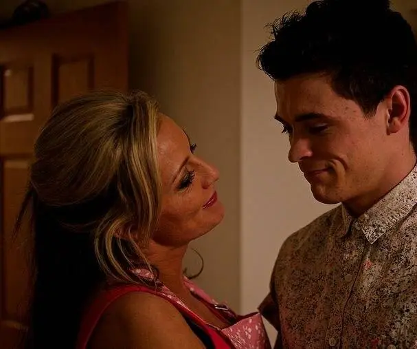 Нежный парень (2015) через торрент бесплатно Нежный парень (2015) фильм через торрент бесплатно