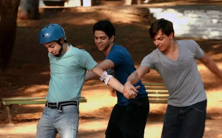 На внешней стороне (2014) в хорошем качестве через торрент На внешней стороне (2014) фильм в хорошем качестве через торрент