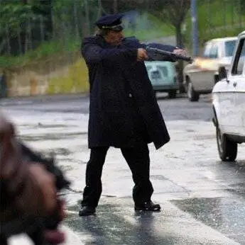 Площадь пяти лун (2003) в хорошем качестве через торрент Площадь пяти лун (2003) фильм в хорошем качестве через торрент