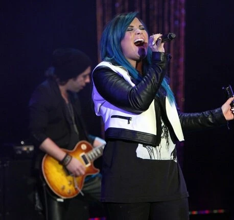 Эллен: Шоу Эллен ДеДженерес (2003) через торрент скачать Эллен: Шоу Эллен ДеДженерес (2003) сериал через торрент скачать