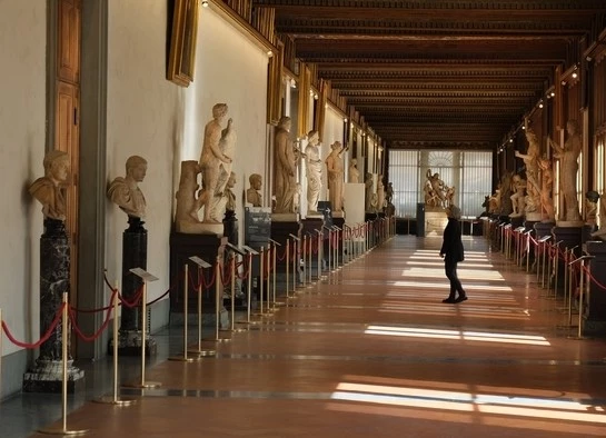 Арт-лекторий: Тайная жизнь Уффици (2021) через торрент бесплатно Арт-лекторий: Тайная жизнь Уффици (2021) фильм через торрент бесплатно