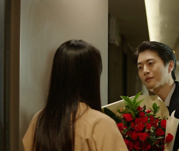 Под твоей кроватью (2023) через торрент бесплатно Под твоей кроватью (2023) фильм через торрент бесплатно