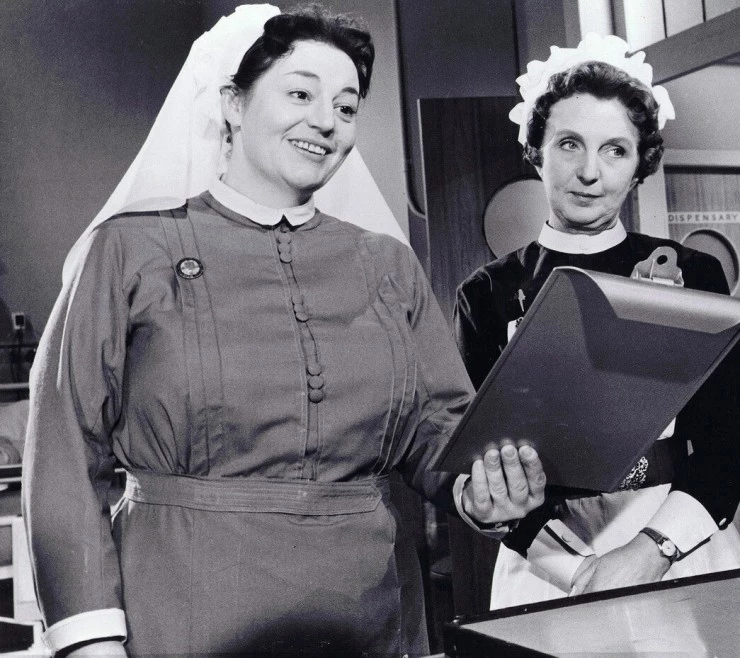 Так держать, медсестра! (1959) через торрент скачать Так держать, медсестра! (1959) фильм через торрент скачать