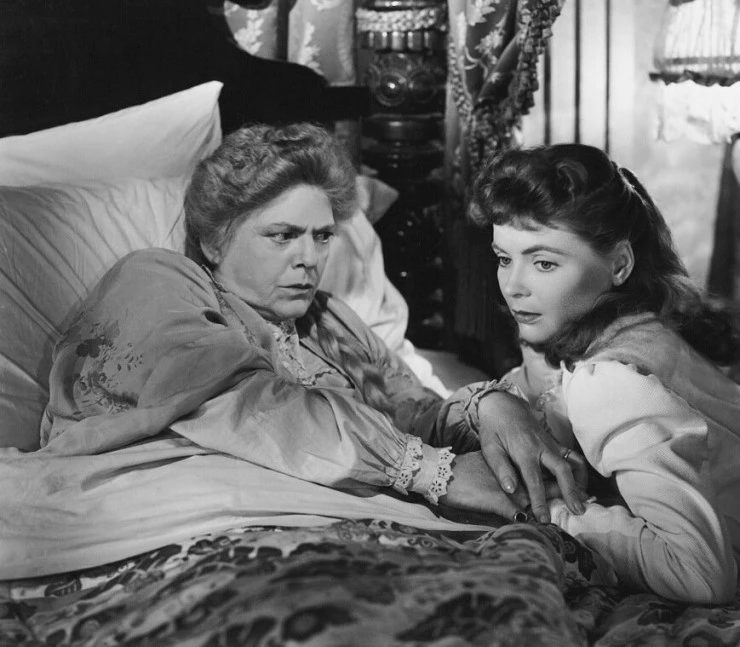 Винтовая лестница (1946) через торрент скачать Винтовая лестница (1946) фильм через торрент скачать