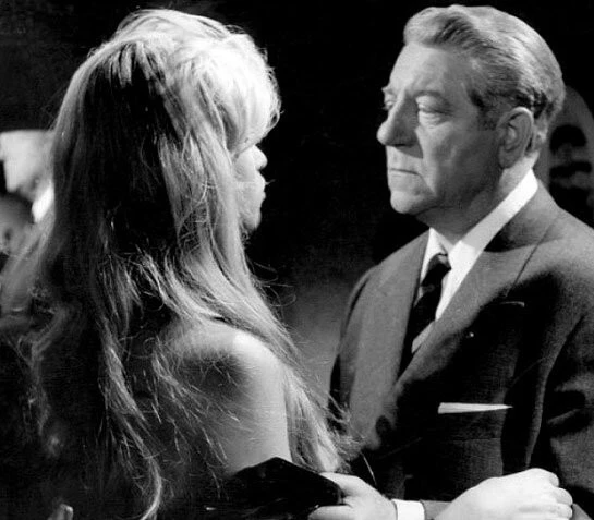 В случае несчастья (1958) через торрент скачать В случае несчастья (1958) фильм через торрент скачать